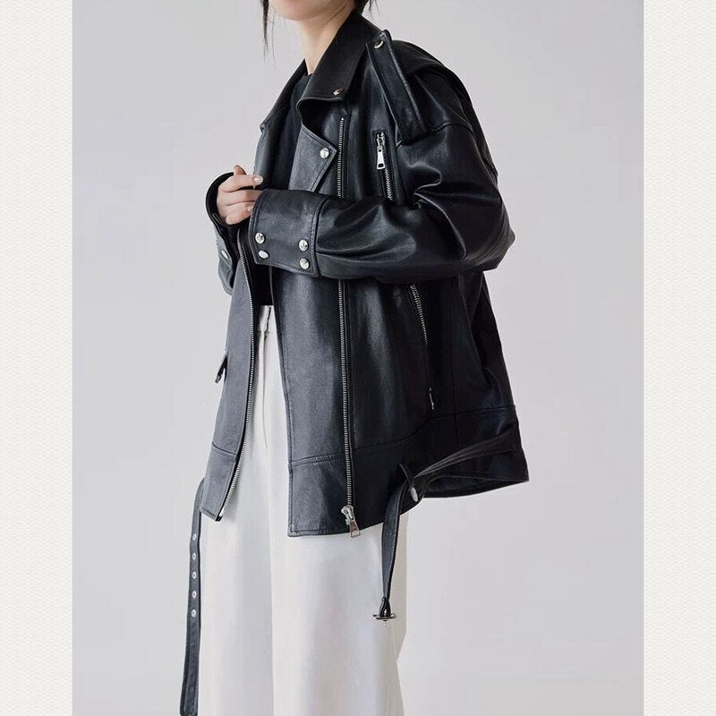 Back to school  Leather Women Coat Lambskin Leather Bomber Biker Jacket Long Sleeves 100% Sheepskin Leather Coat H216